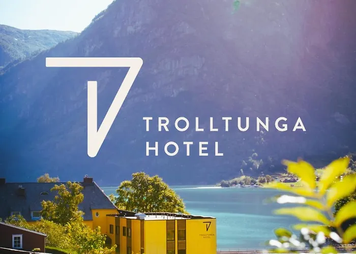 Trolltunga Hotel